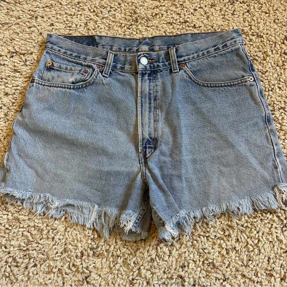 Levi Strauss 550 Frayed Hem Women's Shorts 34